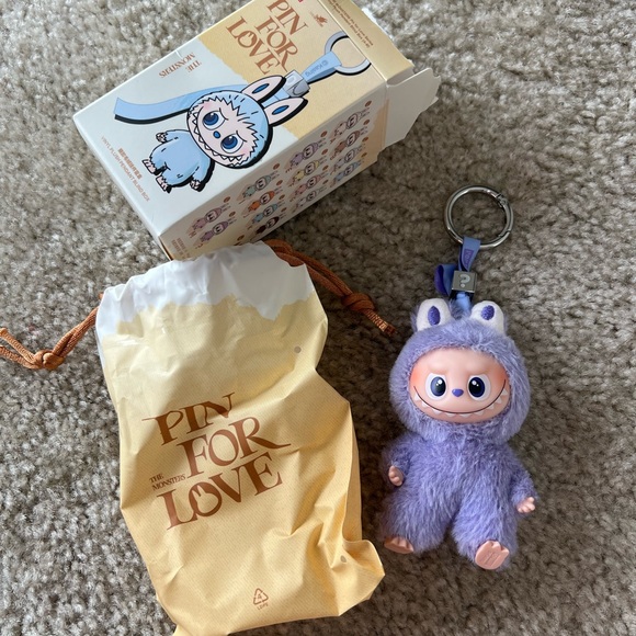 Pin for love mini labubu letter ? from Popmart - Picture 1 of 7